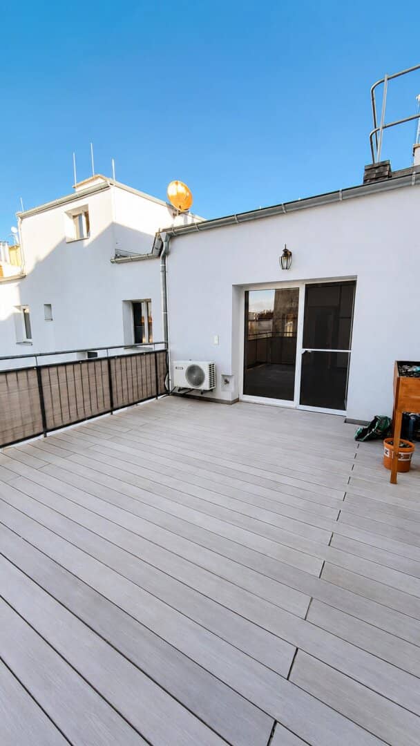 Wohnung with terrace and balcony near Belvedere