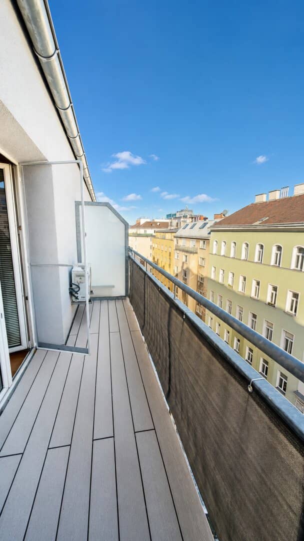 Wohnung with terrace and balcony near Belvedere