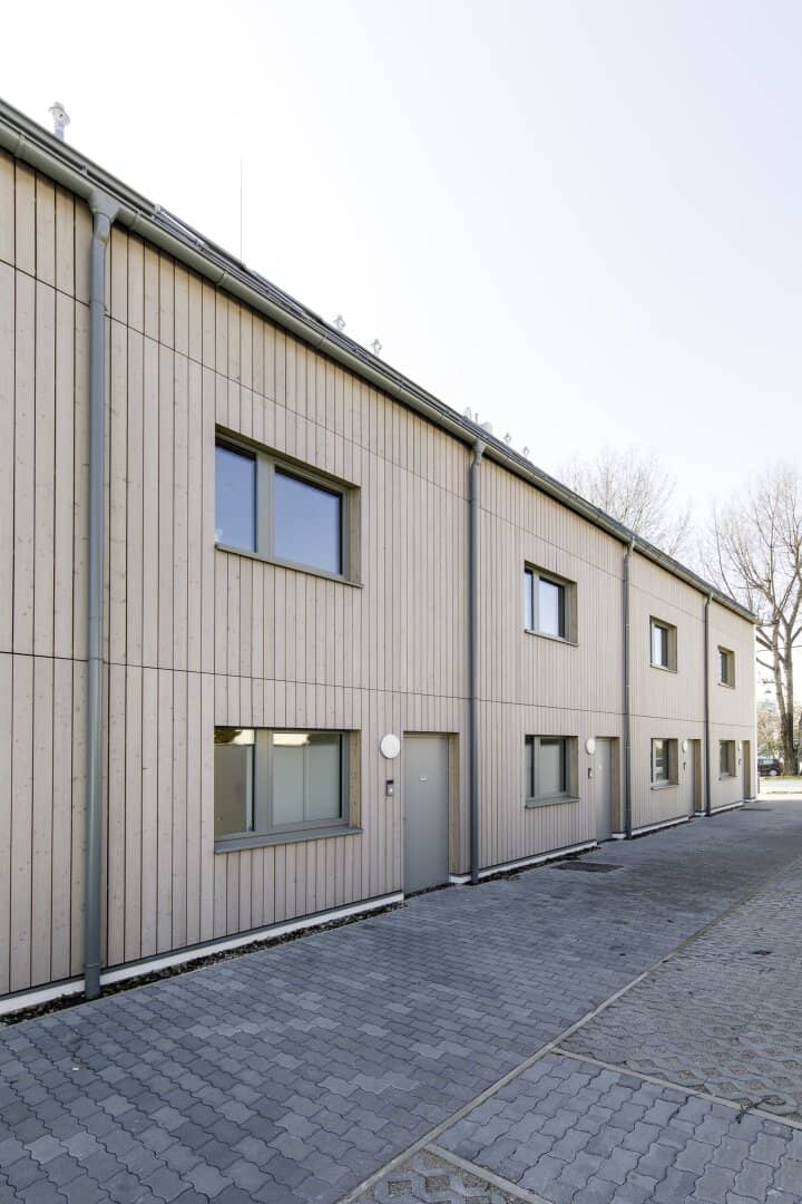 modern terraced house with air source heat pump (funding available) and large basement, private parking with EV charging station