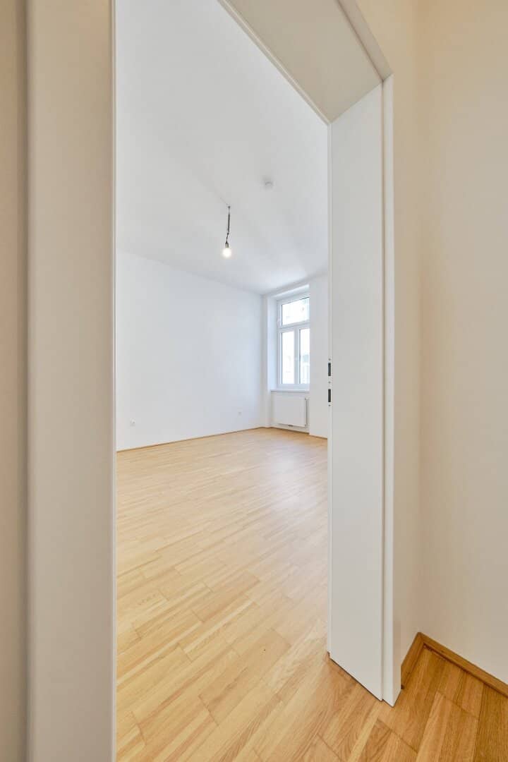 2-Room Flat Währinger Str. 1180 Vienna