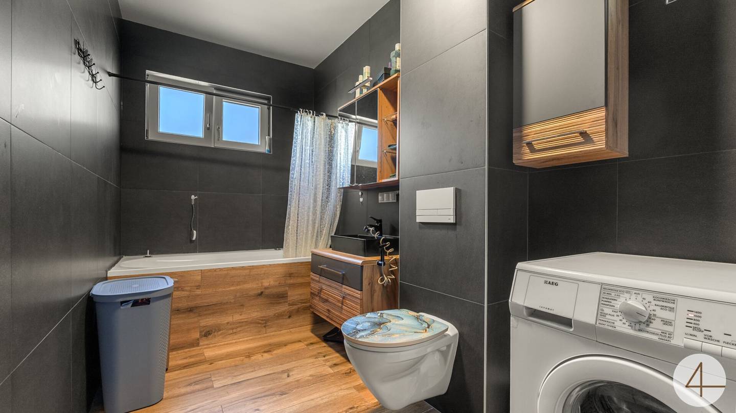Modernes MFH Strasshof 208m²