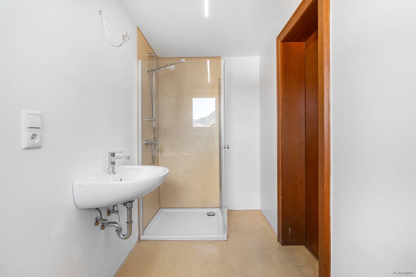 Renovated first occupancy apartment with balcony