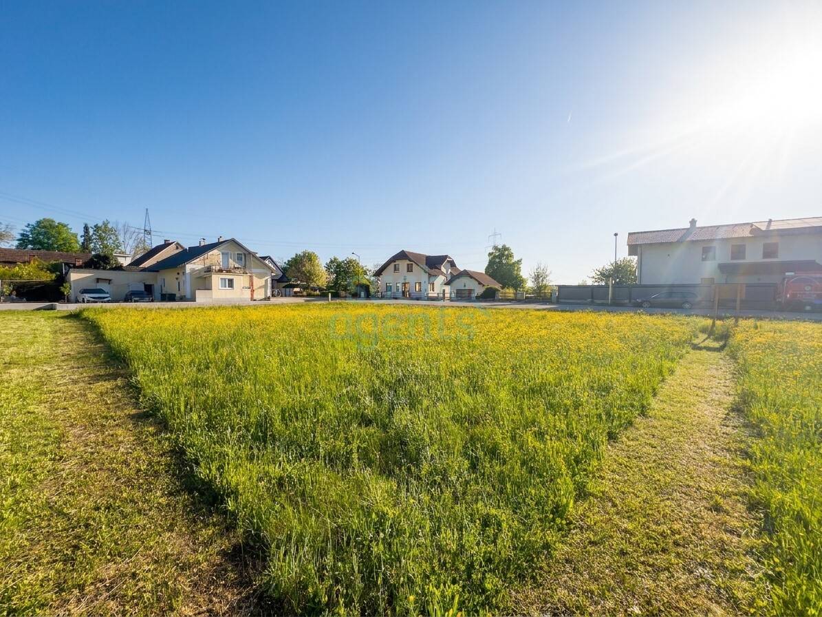 Sonniges Grundstück in Ernsthofen
