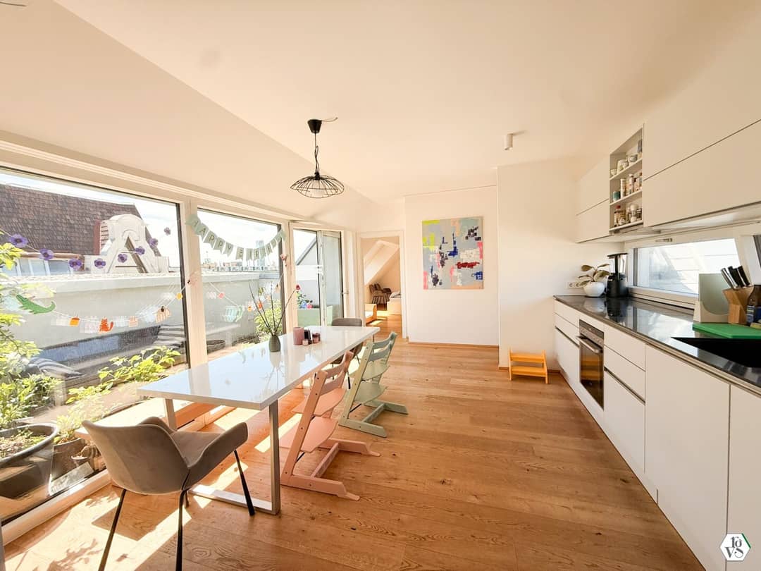 Dachgeschosswohnung mit zwei Terrassen Stadtblick
