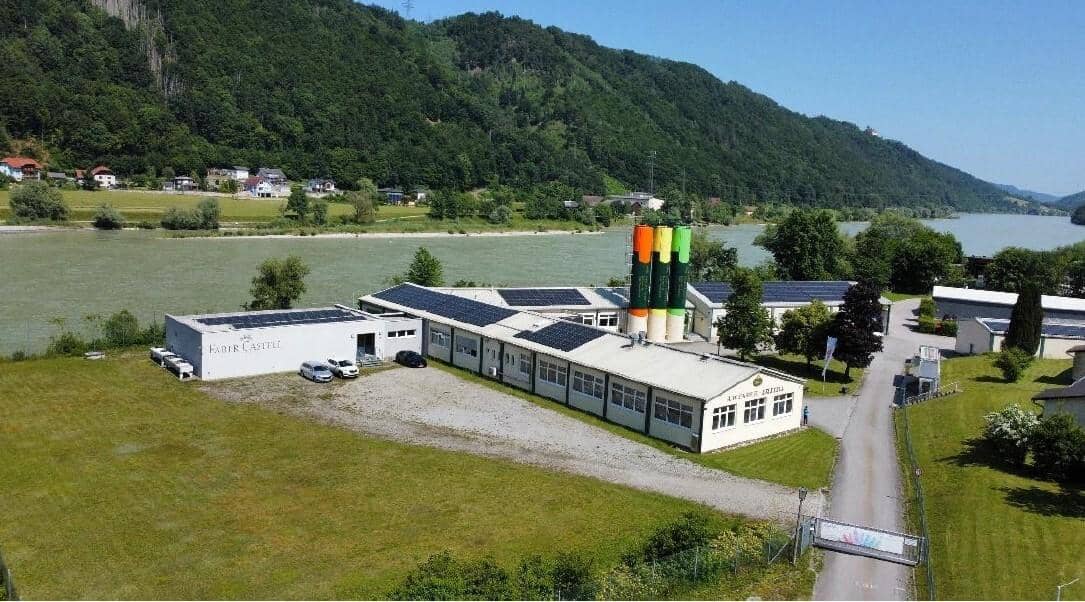 Betriebsliegenschaft an der Donau