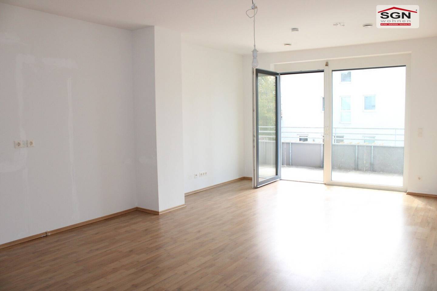 Wohnung Zentrum Neunkirchen Balkon und Garage