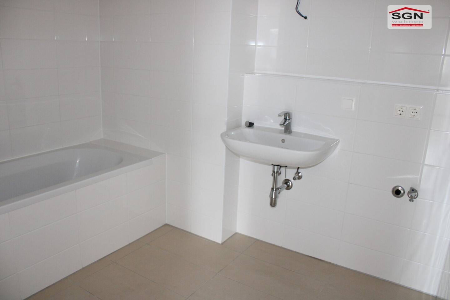 Wohnung Zentrum Neunkirchen Balkon und Garage