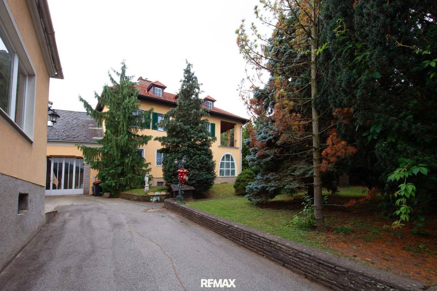 Romantische Villa mit Wellnessbereich in Marz