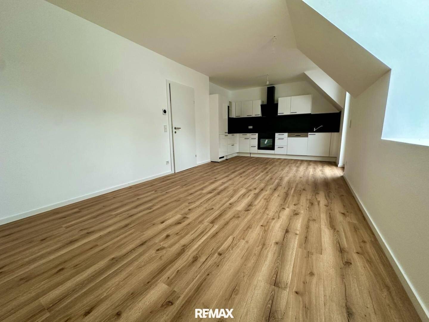 Anlegerwohnung zentrumsnah mit Balkon