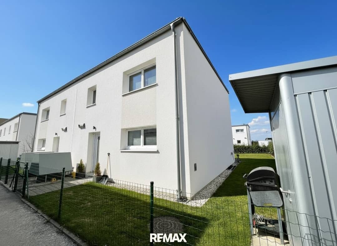 Traumhaftes Wohngefühl - top ausgestattetes Haus mit gemütlicher Terrasse, Garten und 2 Autoabstellplätzen!