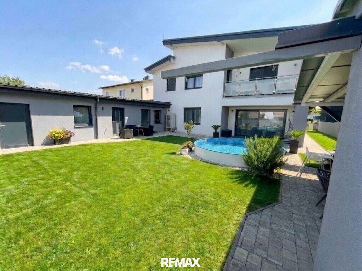 Modernes Einfamilienhaus mit 266 m² in Eggendorf
