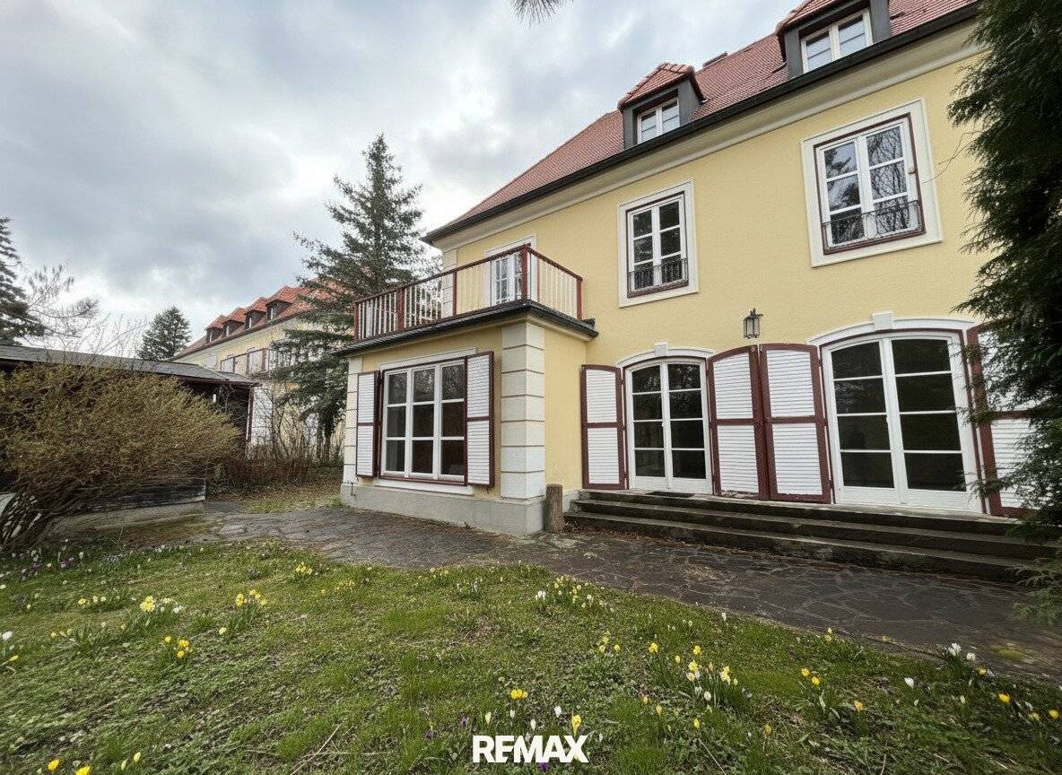 Haus 3/Top 2- ANLAGEOBJEKT - Leben und genießen - stillvolle Doppelhaushälfte mit großem Garten wartet auf Sie!