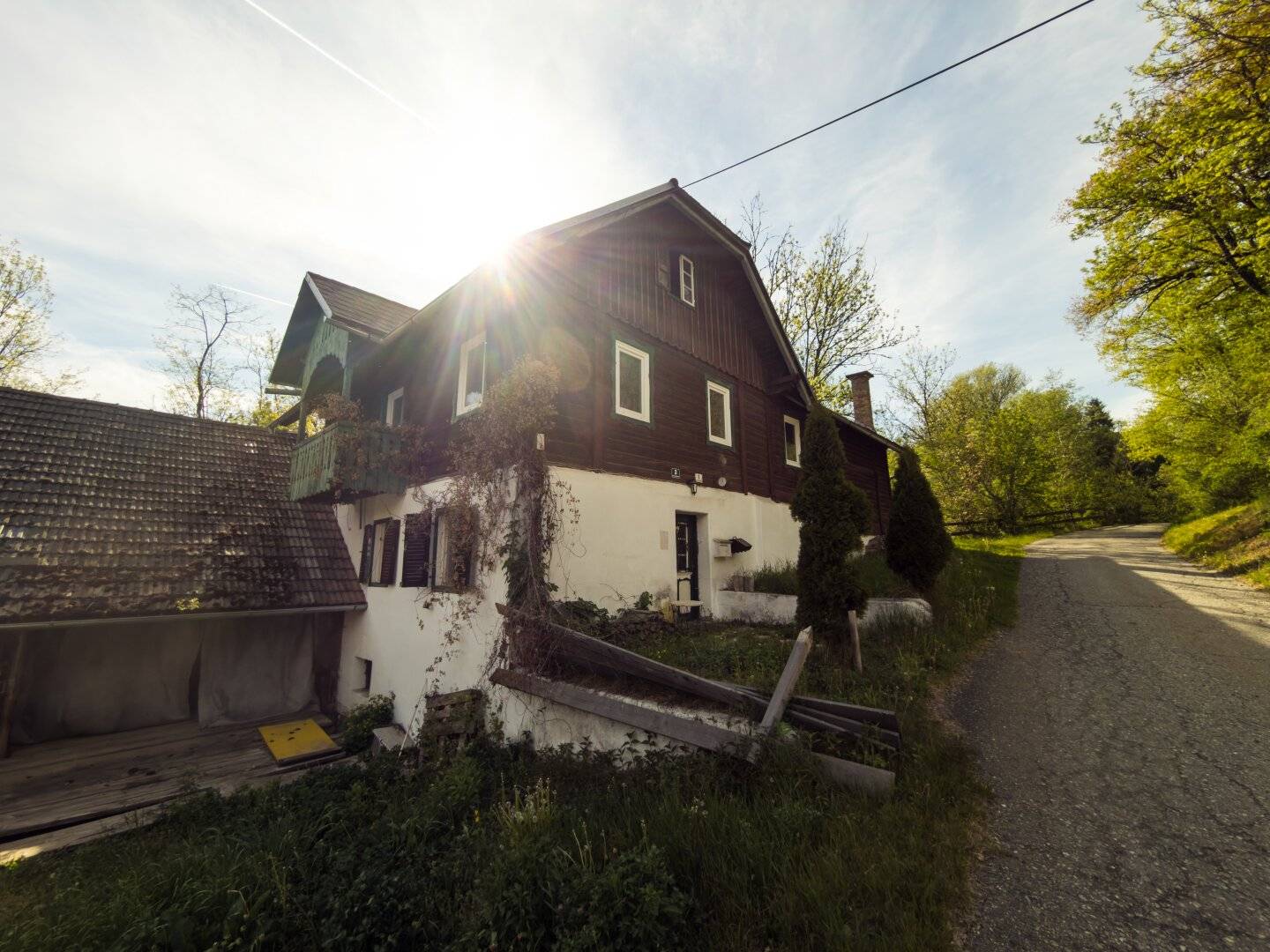 Kleinkraftwerk mit Wohnhaus in St. Urban