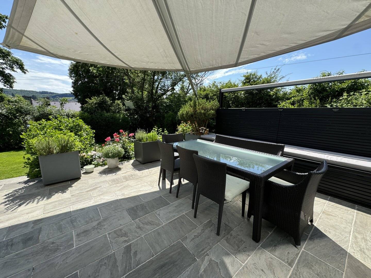 Modernes EFH mit Pool in Gablitz