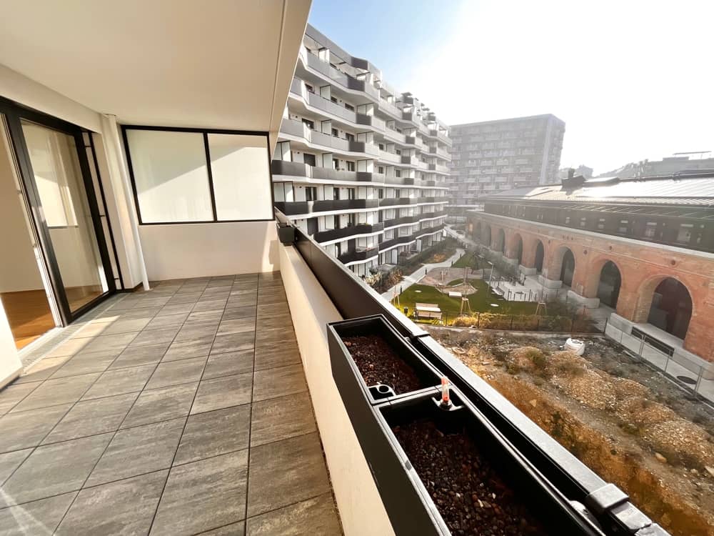 Loggia I