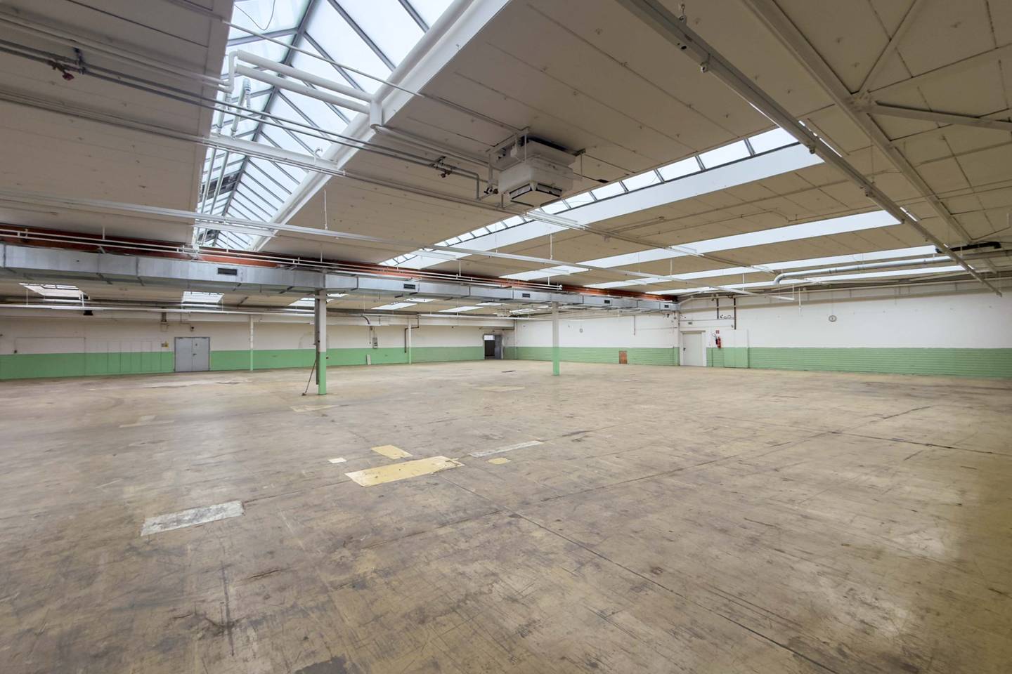 Lager- & Gewerbehalle nahe A1 – kleinere Teilflächen mietbar