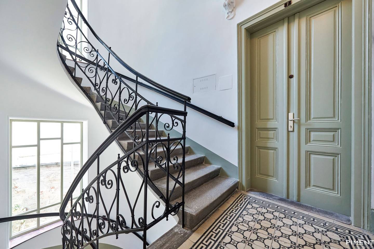 Renovation-needed old building apartments Raffaelgasse 4, 1200 Vienna