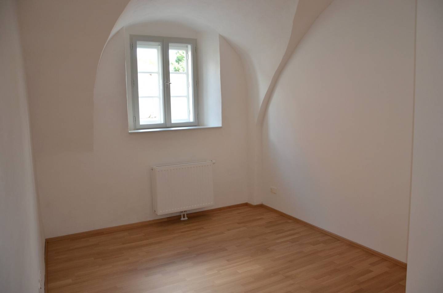 Ground floor apartment in a listed building