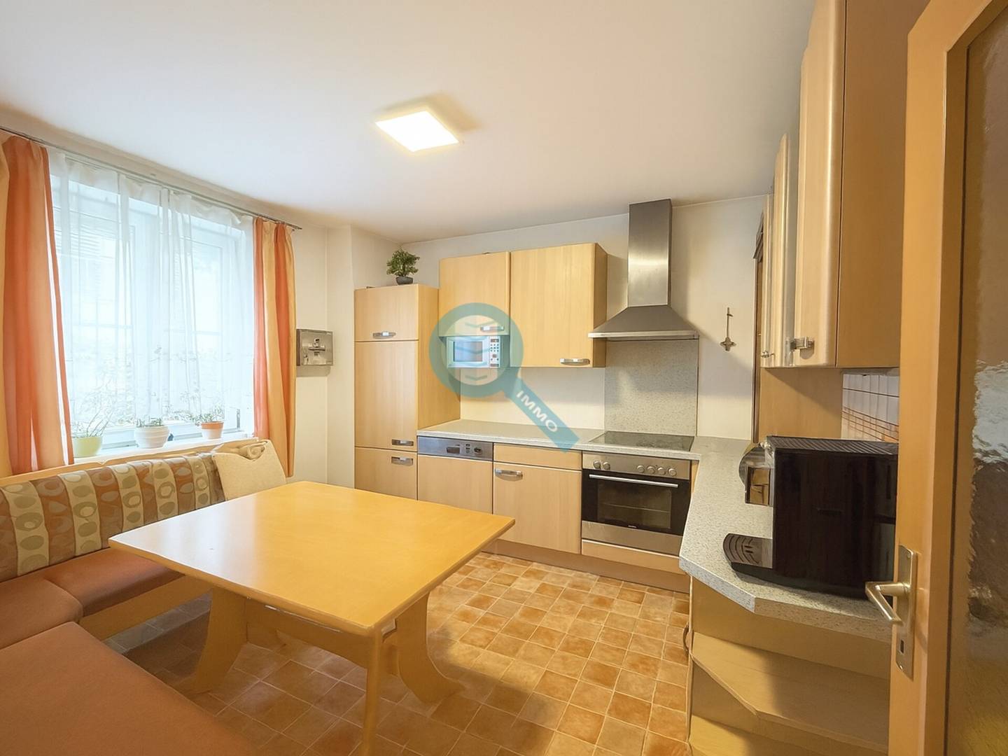 Neuer Preis! Eckreihenhaus mit großer Terrasse, Garage & Stellplatz