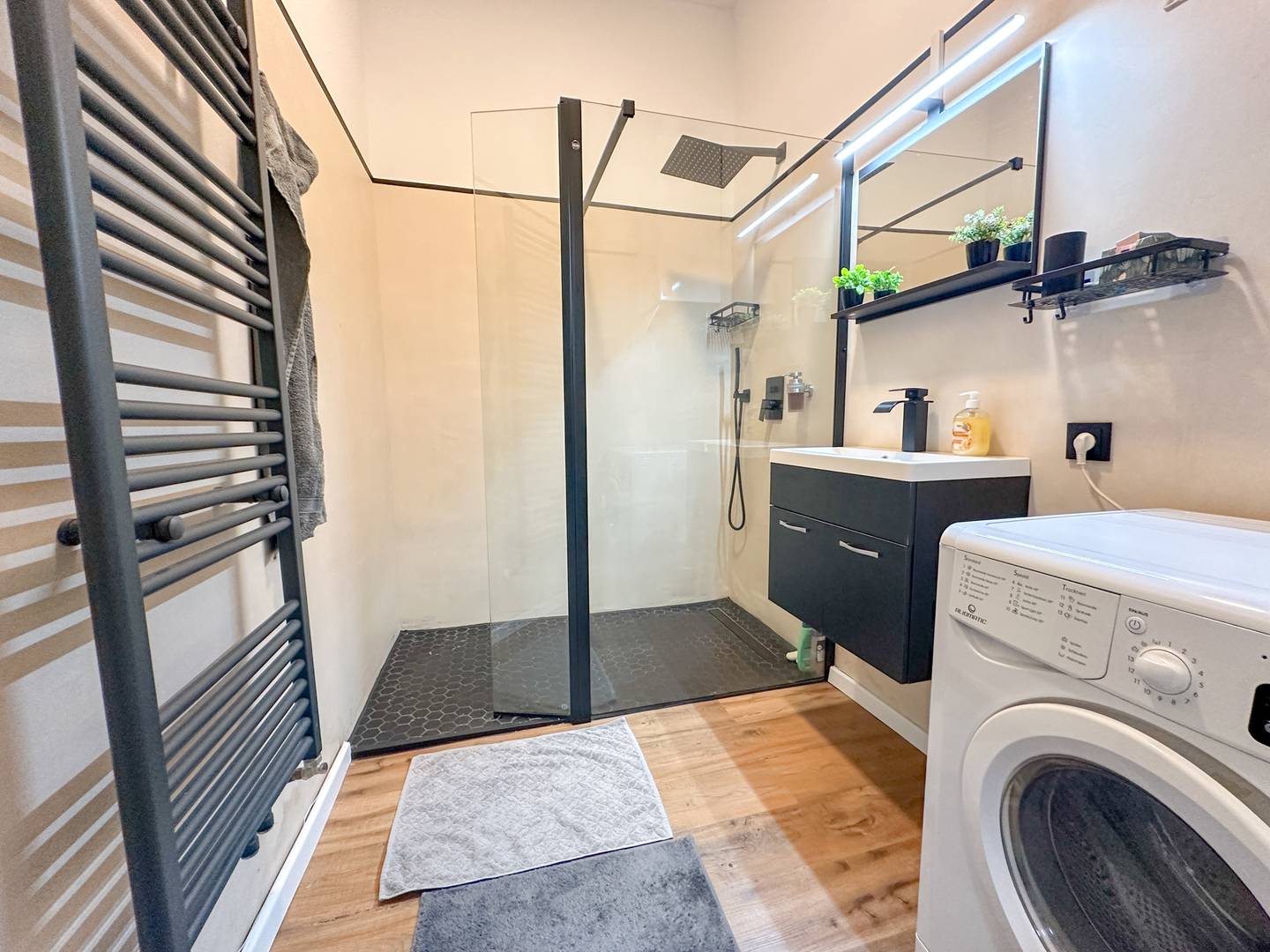 Renovated ground floor apartment near Reumannplatz
