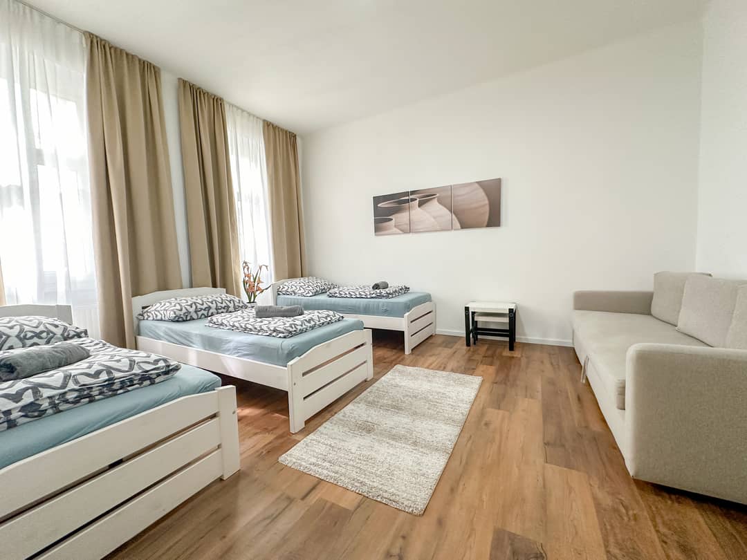 Renovated ground floor apartment near Reumannplatz