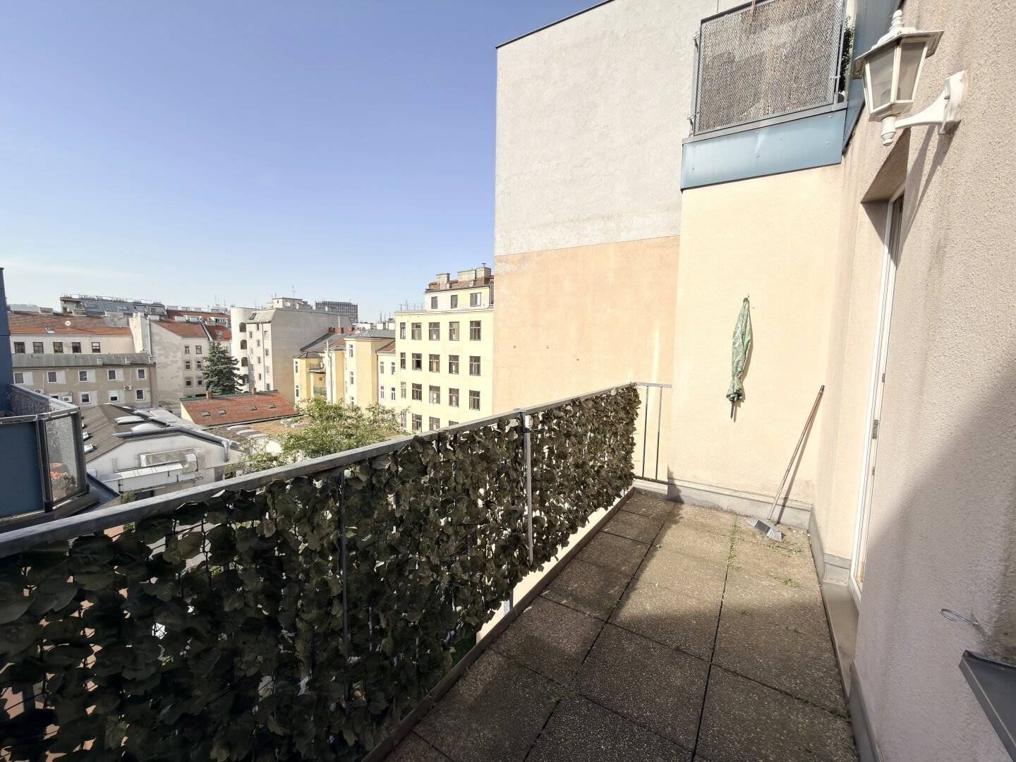 Family Apartment with Terrace