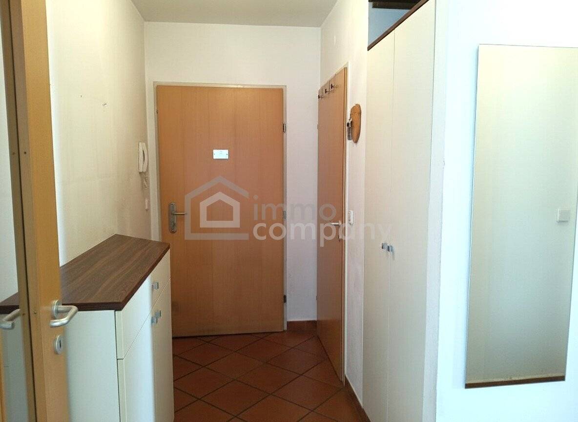 Moderne Wohnung mit Loggia und Tiefgaragenplatz