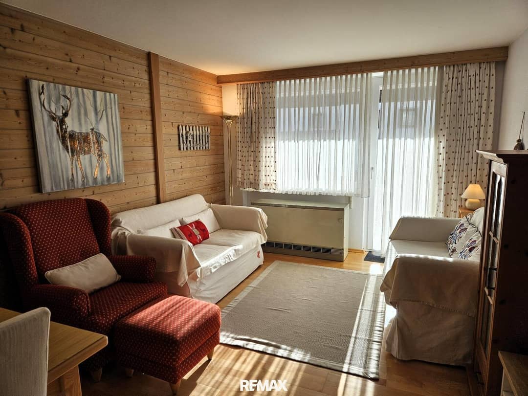 RESERVIERT! Kurzzeitmiete auf 6 Monate - Schöne 2-Zimmer-Ferienwohnung in sonniger Lage - typisch österreichisch