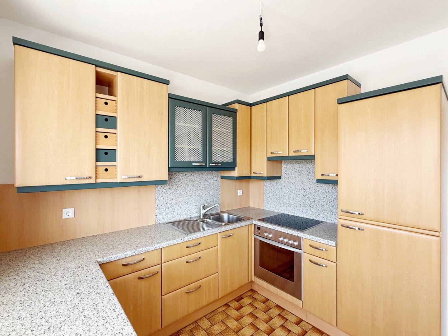 Wohnung Oberstes Stockwerk Offene Räume Garage