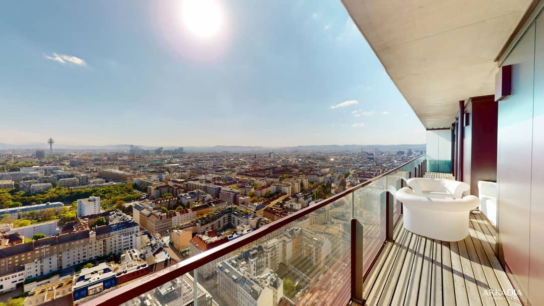 Apartment 32nd floor with view and loggia