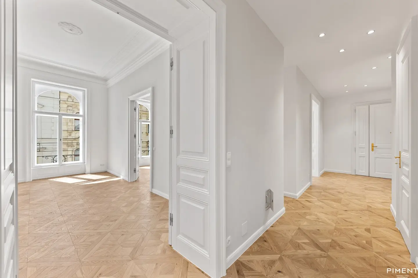 Embassy district apartment near Belvedere
