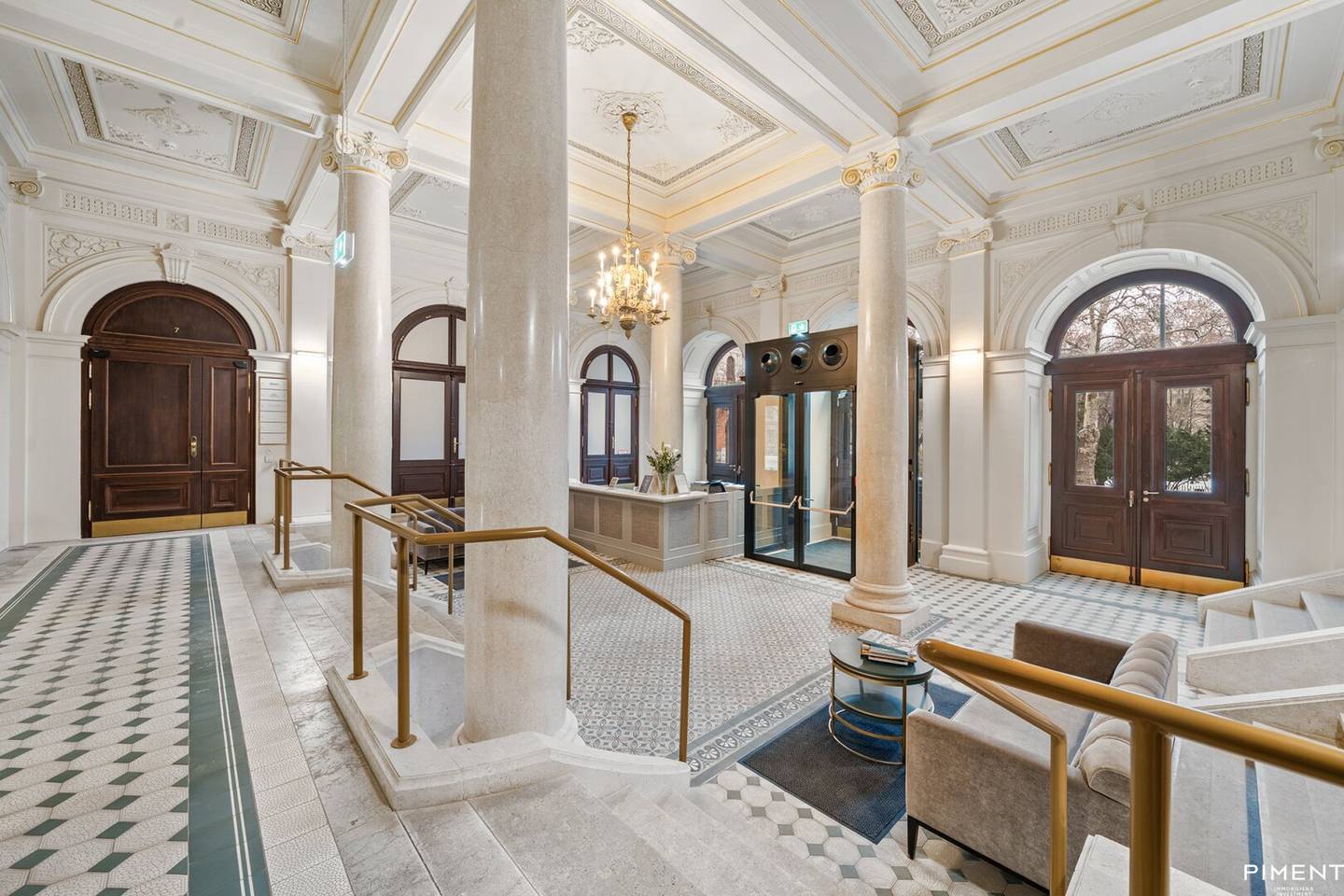 Dachgeschosswohnung mit Concierge Service