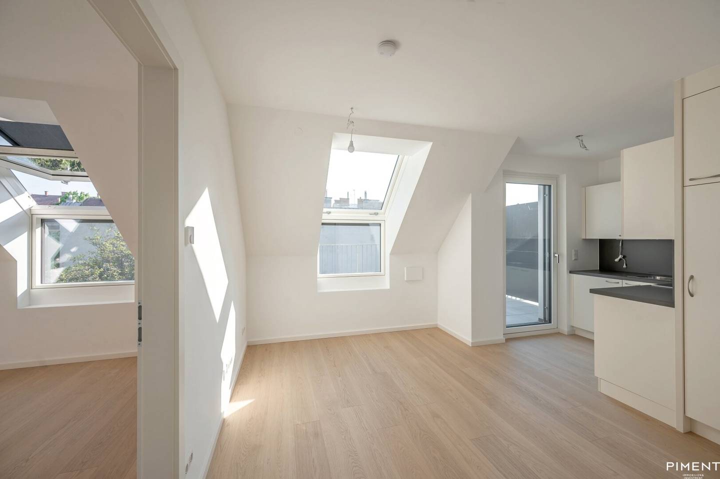 Apartment near U3 station with terrace