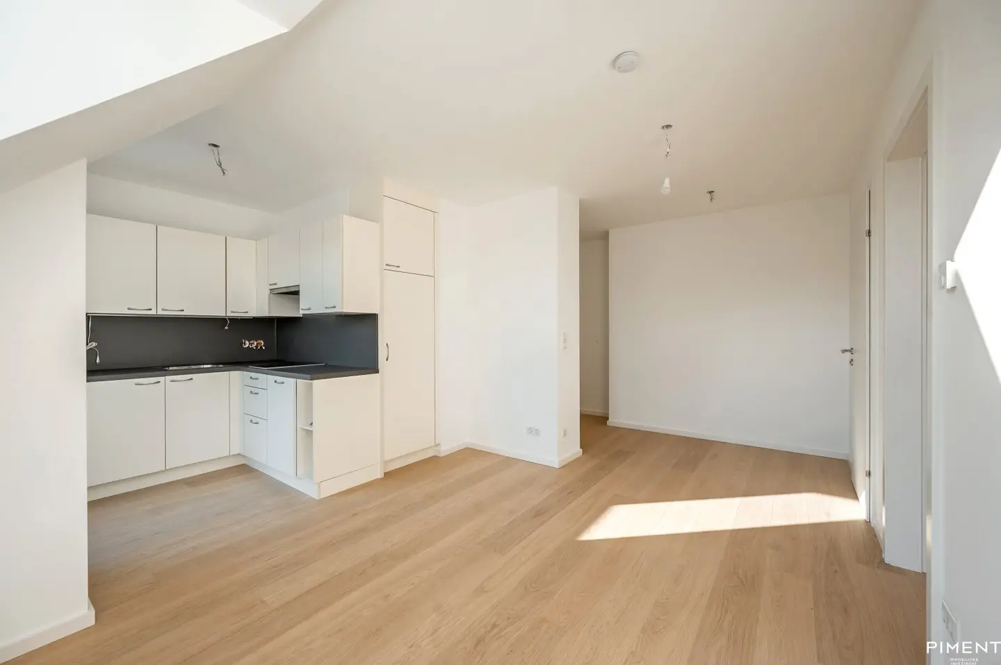 Apartment near U3 station with terrace