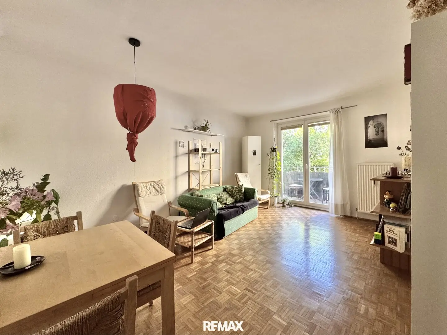 Wohnung mit Balkon nahe Schweizer Garten