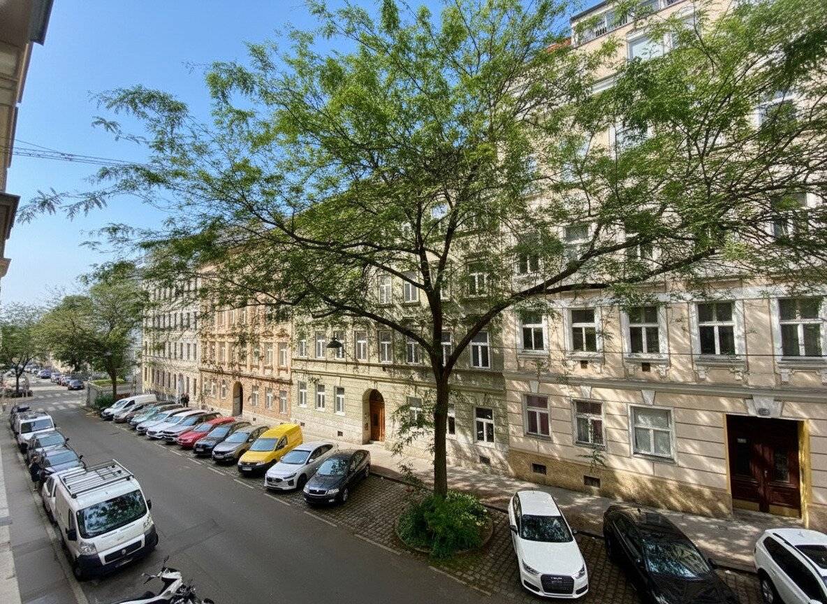 Erstbezug Altbauwohnung nahe U3