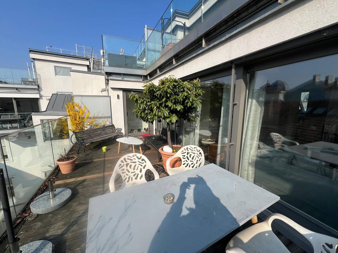 Dachgeschosswohnung mit Terrasse nahe Uni