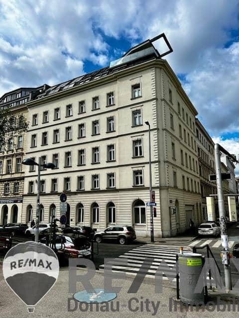 GEBÄUDEANSICHT