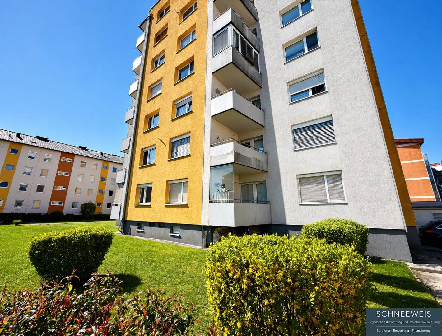 Wohnung im Erdgeschoss vollmöbliert Balkon