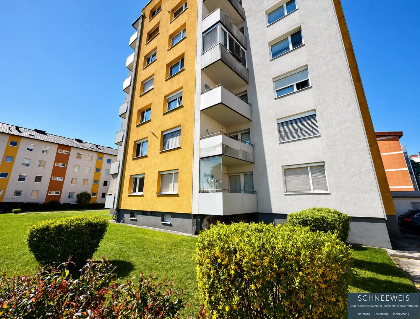 Wohnung im Erdgeschoss vollmöbliert Balkon