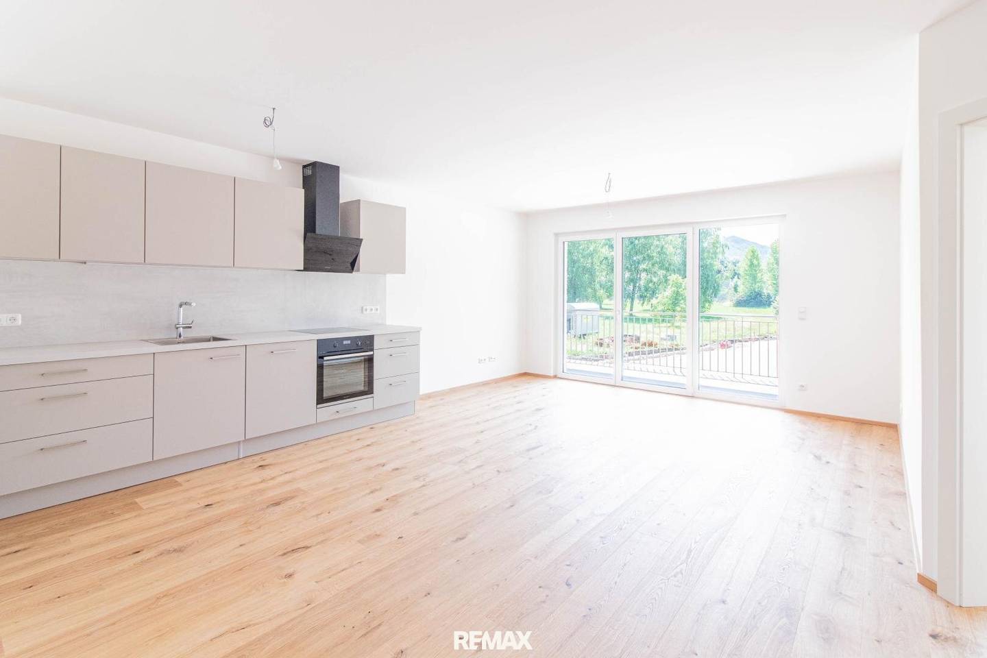 Wohnung Neubau Balkon 15 m² Fußbodenheizung