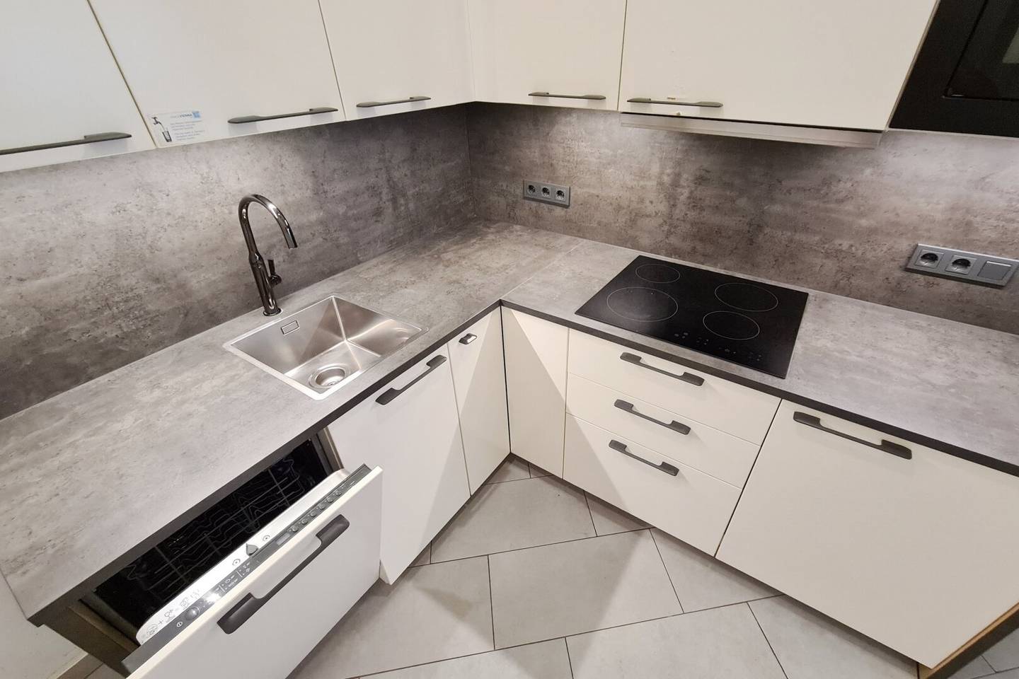 2-Room Flat near Familienplatz