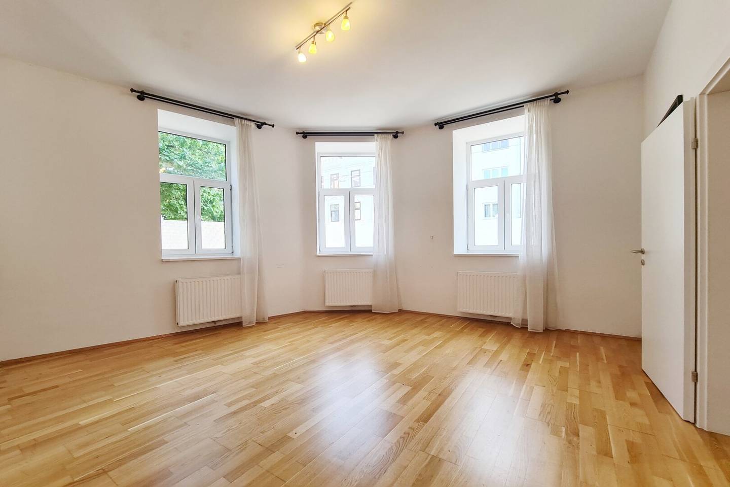 2-Room Flat near Familienplatz