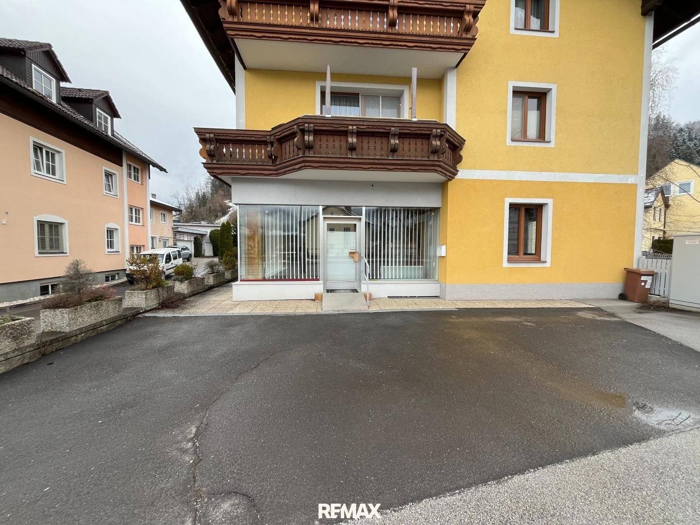 NEUER PREIS! Großzügiges Geschäftslokal in zentraler Lage!