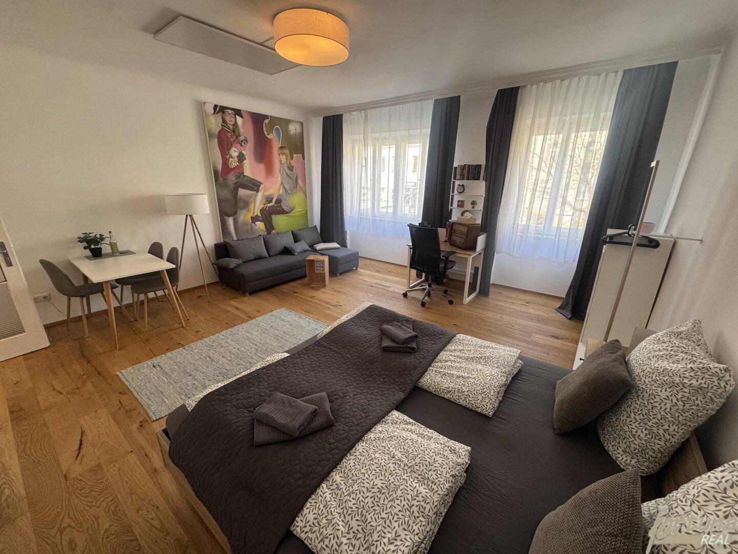 Wohnung Innenstadt neu saniert möbliert