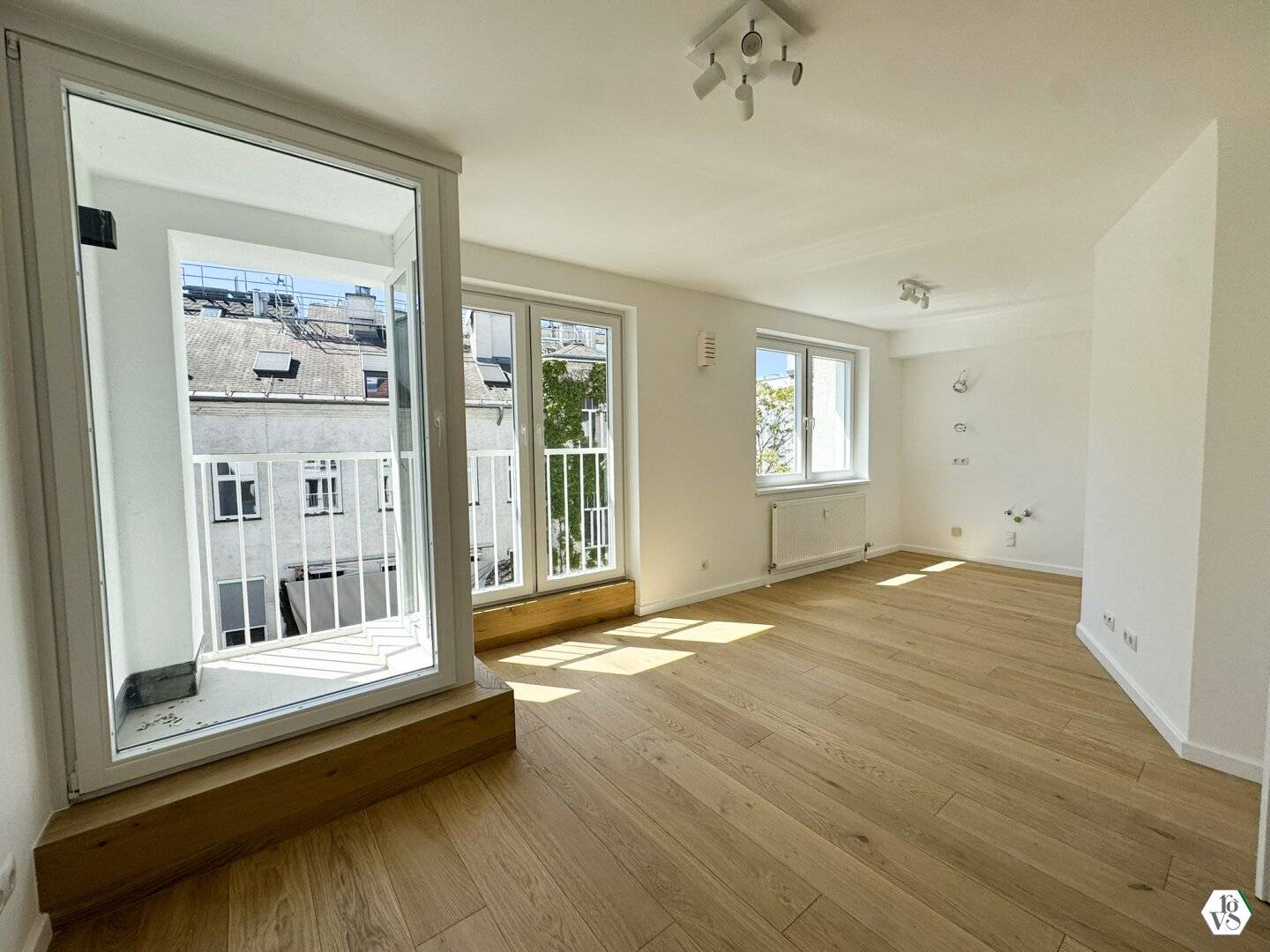 Apartment near Karmelitermarkt first occupancy new build