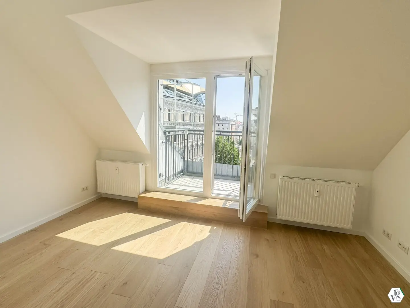 Top floor apartment at Karmelitermarkt First occupancy