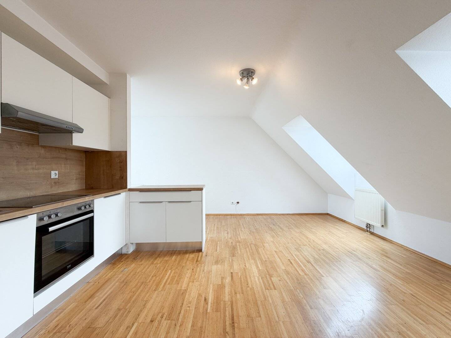 Sunny Maisonette with Terrace, 88m²