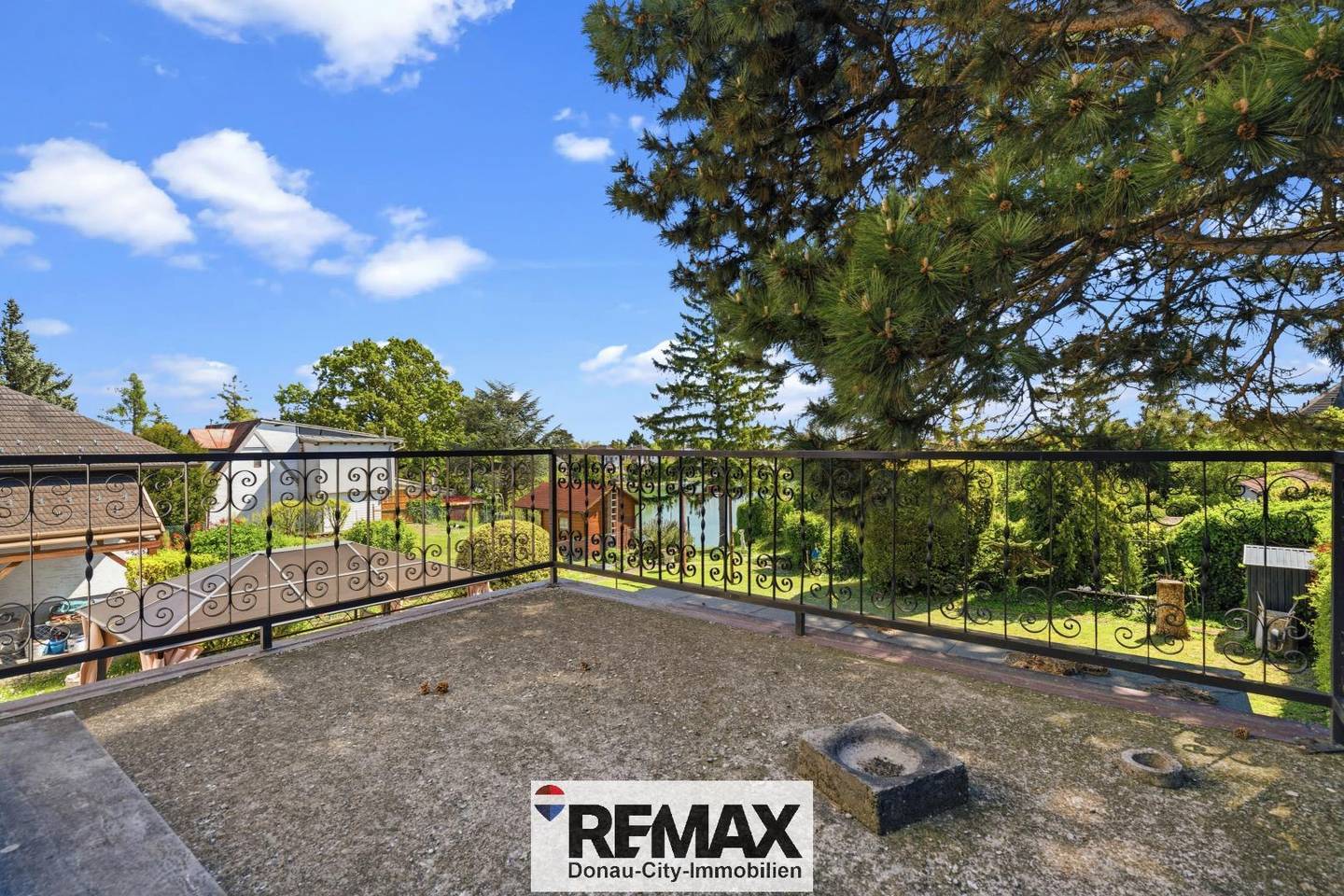 <b>"Haus am See mit eigenem Steg - nahe Wien- Urlaubsfeeling - Investment"</b>