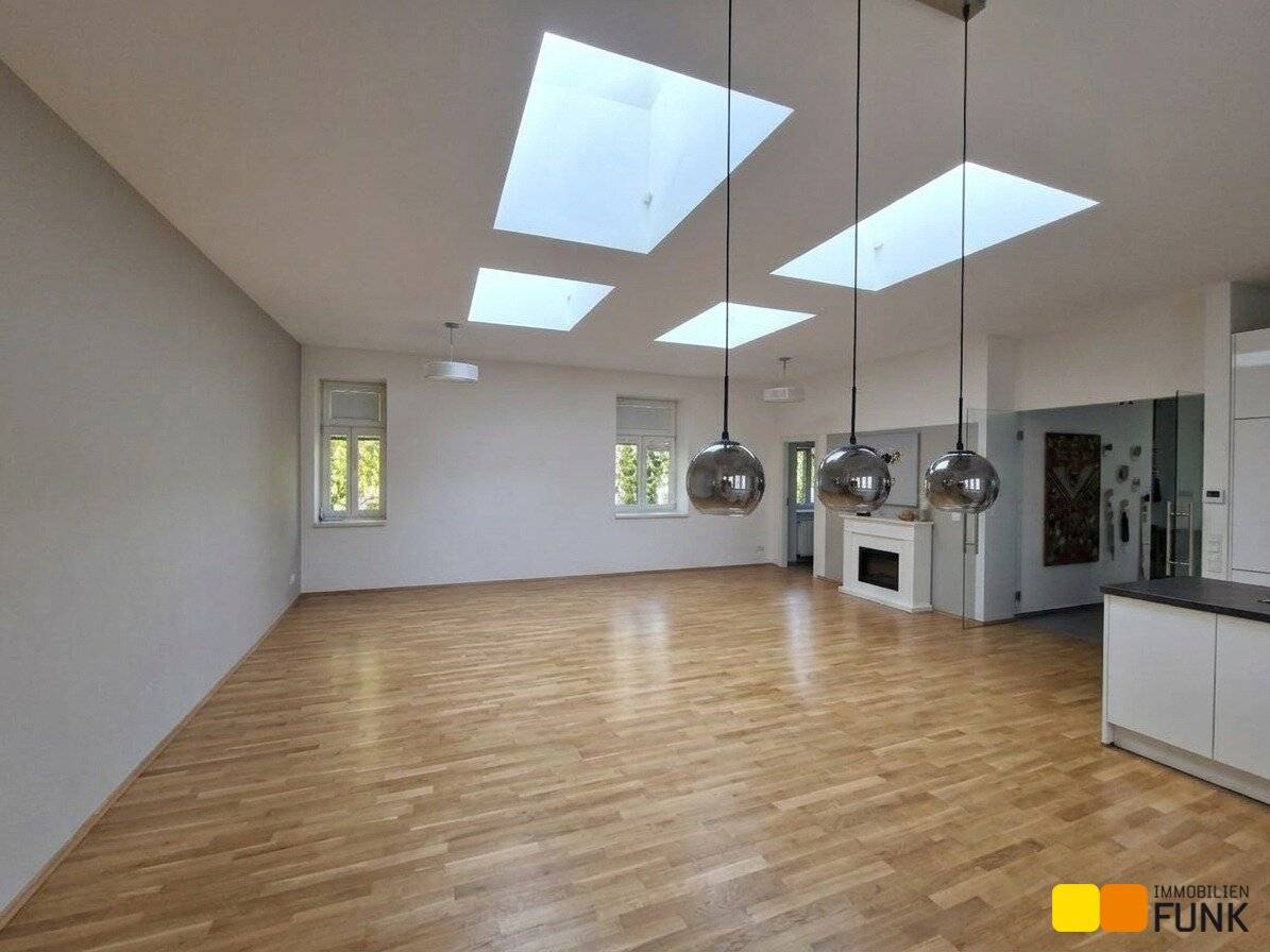 Loftartige Wohnung im Hofhaus nahe Hauptbahnhof